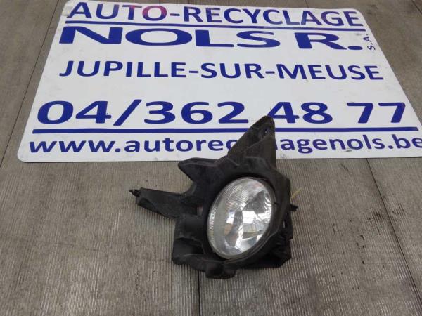 FEU ANTI BROUILLARD AVANT DROIT TOYOTA RAV 4 - Vue 1